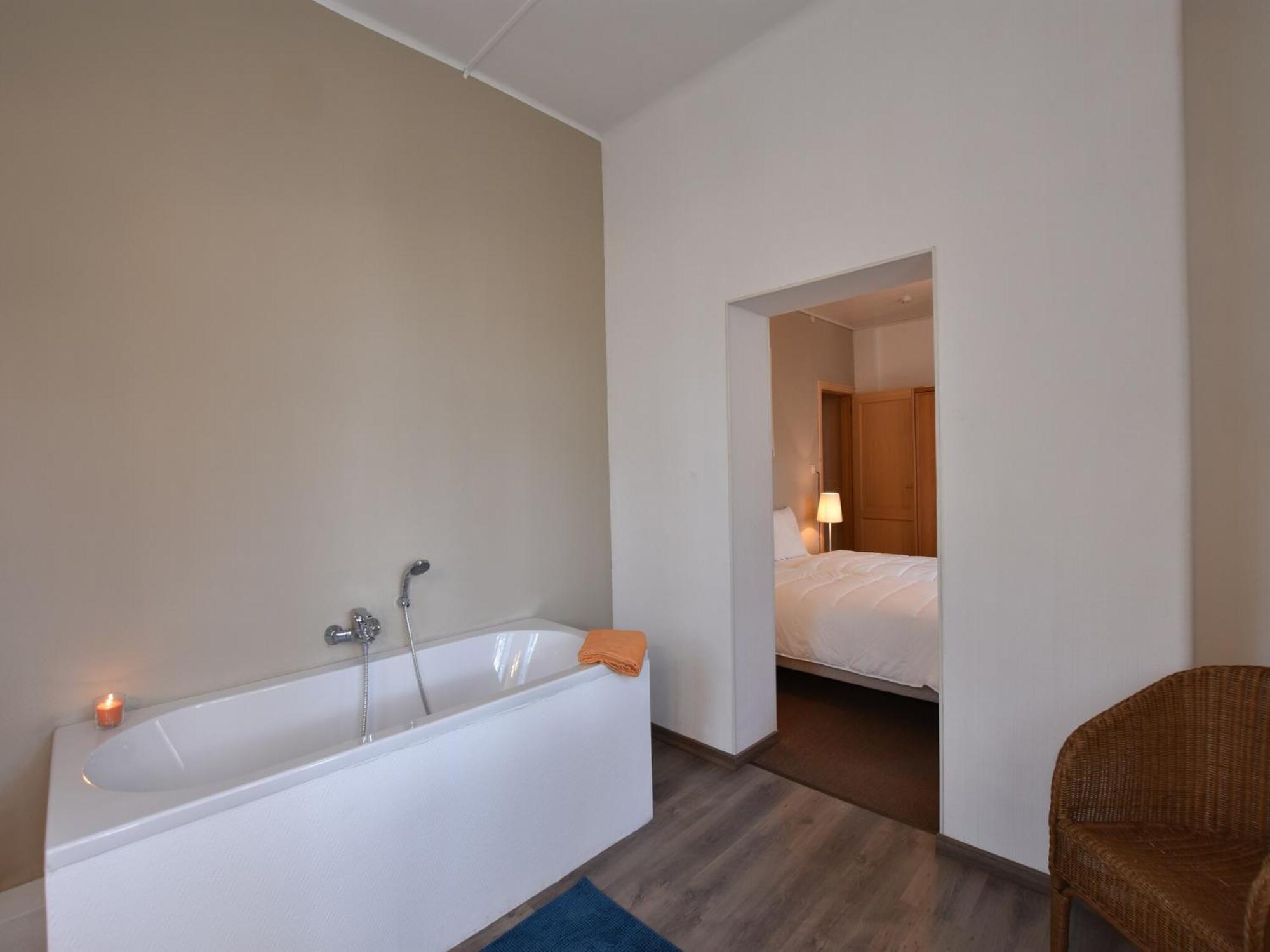 Former Hotel In The Centre And At 50 Metres From The Beach In Panne 德帕内 外观 照片